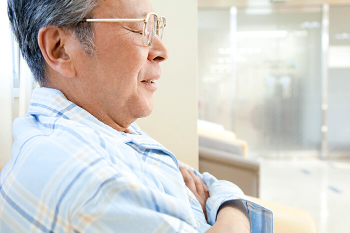考え込む患者さん